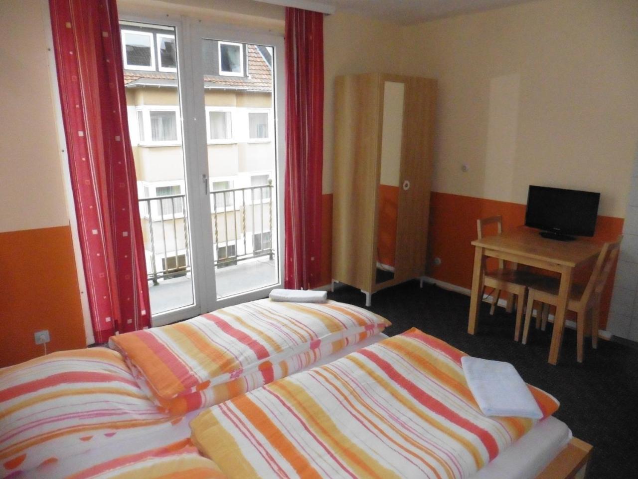 Affittacamere Gaestehaus Grupello 2*