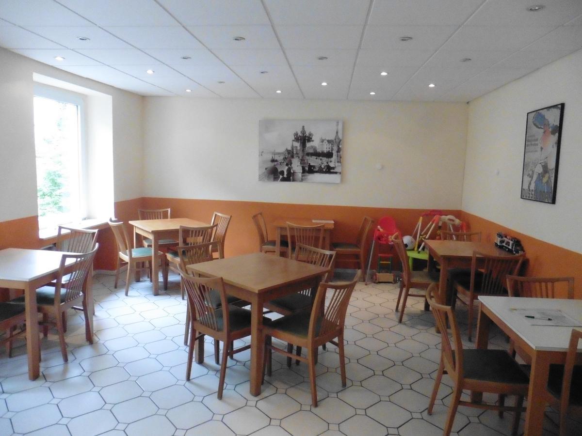 Gaestehaus Grupello Guest house 2*